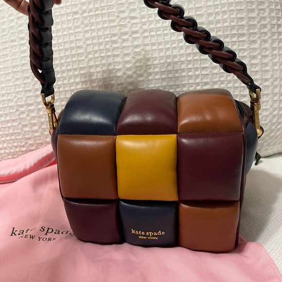 Kate Spade's Boxxy 3D Leather Crossbody - Picture 2 of 8
